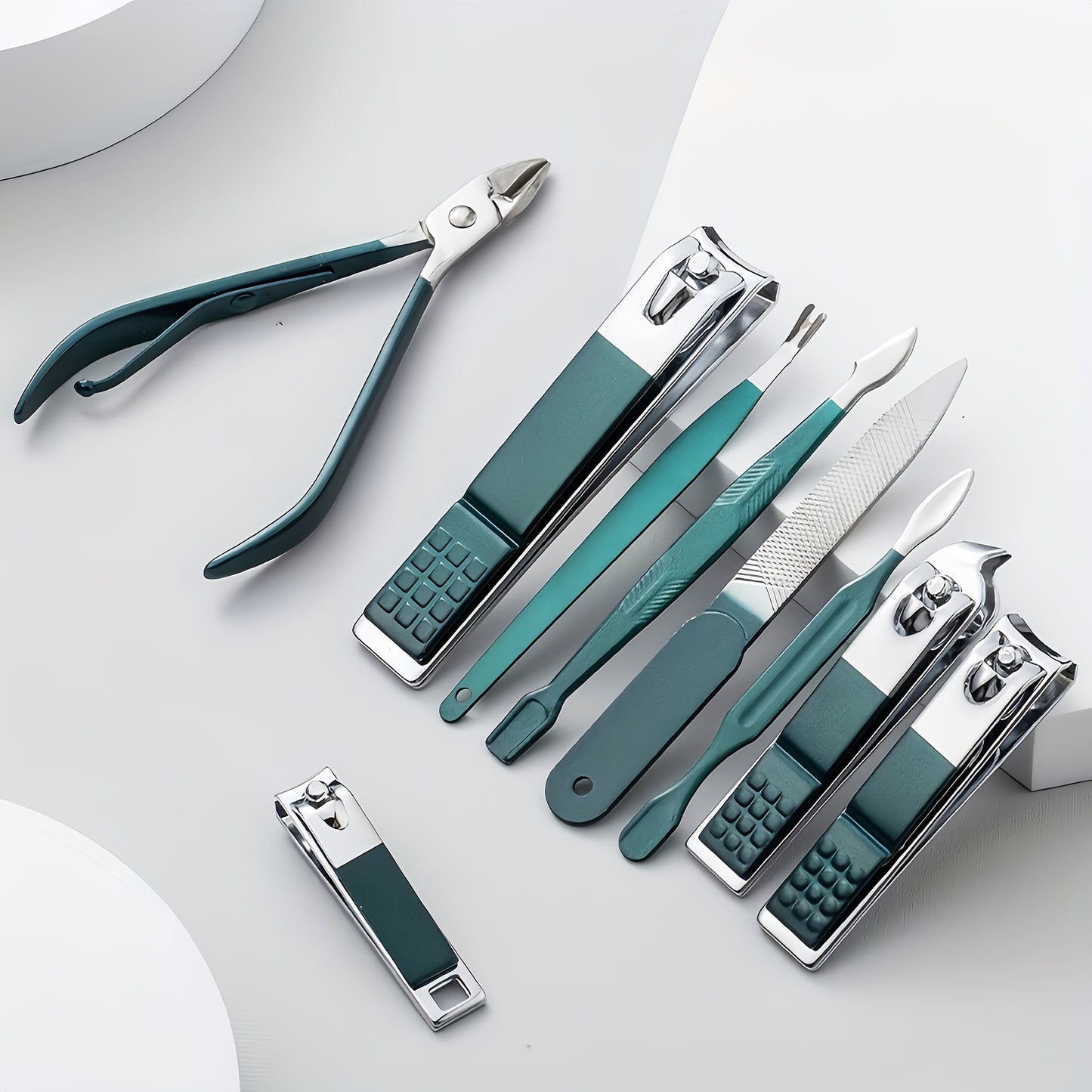 7pcs/10pcs/12pcs/18pcs high-quality beauty and manicure set, German craftsmanship stainless steel nail clipper set, nail clipper set for home use, pedicure tool ear scoop nail clipper set