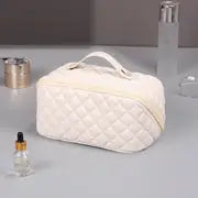 Large Capacity Checkered Travel Cosmetic Bag