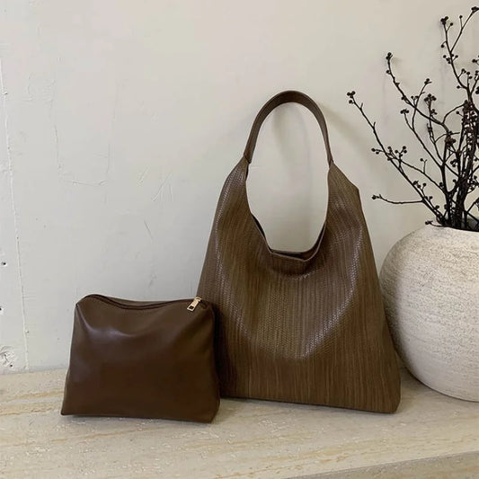 Stylish Ladies Hand Bag Boasting Trendy Design And Fine Craftsmanship Made Of Premium Anti-Scratch Leather