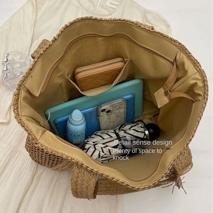 Straw Woven Shoulder Bags for Women Summer Beach Handbag with Tassel Female Fashion Handbag in Khaki Beige