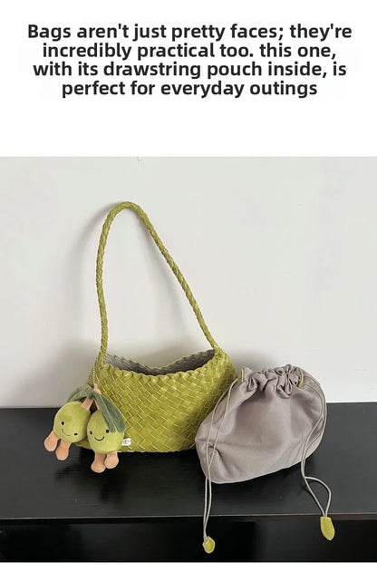 Hand woven armpit bag, women's new high-end and versatile retro handbag, single shoulder mother bag