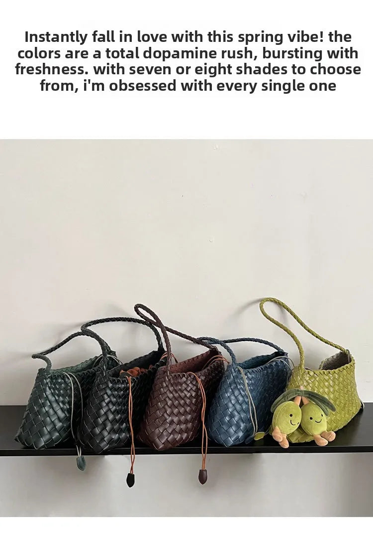 Hand woven armpit bag, women's new high-end and versatile retro handbag, single shoulder mother bag