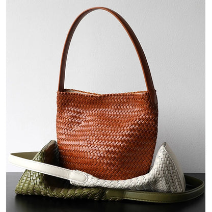 2025 new women's handbag high-end hand-woven large-capacity shoulder tote bag underarm bag crossbody versatile bucket bag
