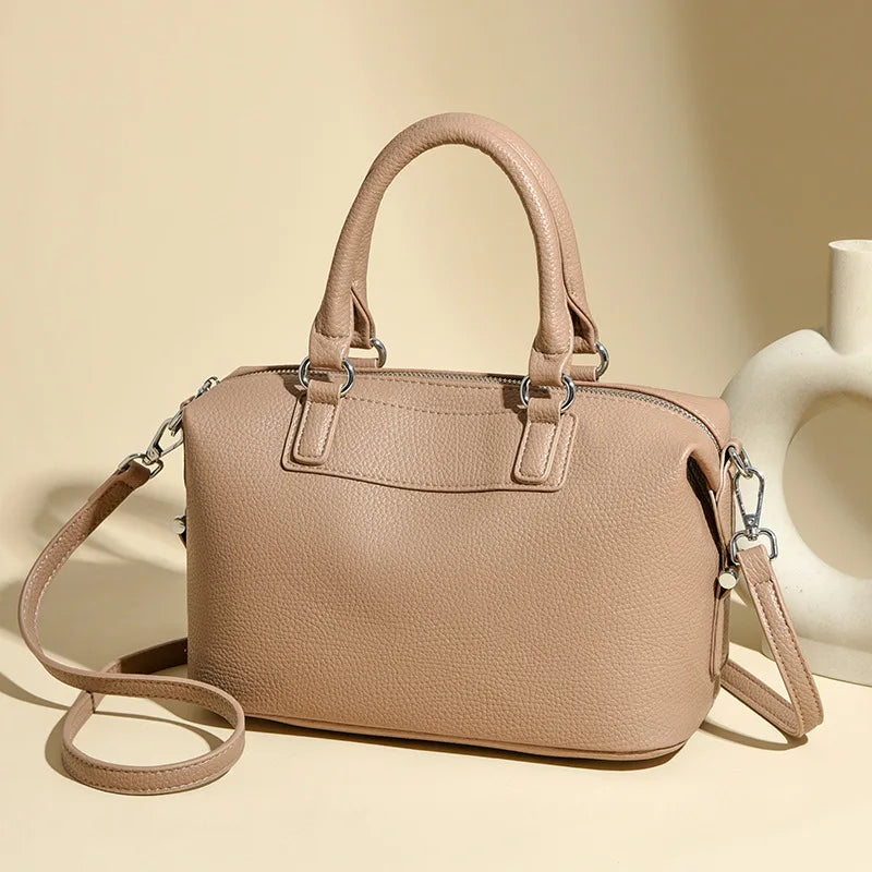 New Women's Handbag, Simple and Versatile Tote Bag, Large-Capacity Soft Leather Shoulder Bag, Crossbody Bag for Commuting and Shopping, High-End Solid Color Casual Bag