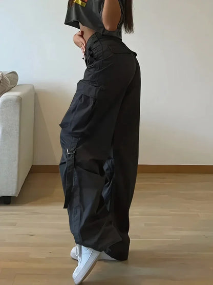 Chic Straight-Leg Cargo Pants