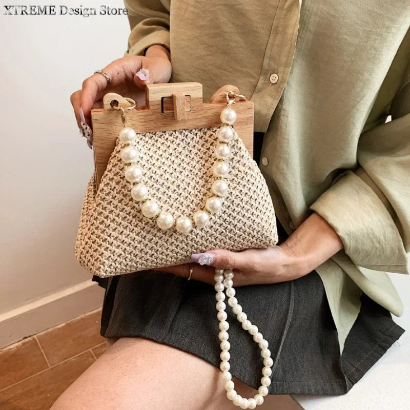 Fashion Weave Straw Shoulder Bag for Women New Summer Wooden Top Handle Clip Bag Luxury Designer Handbags Trend Female Handbag