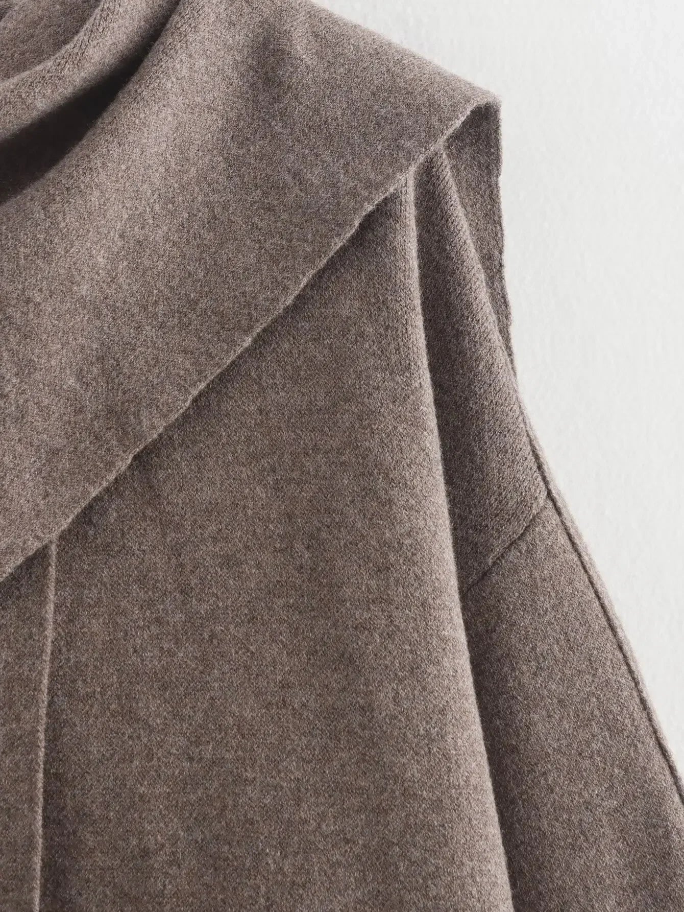 Women's Fashion Fall and Winter Comfortable Casual Commuter Coat Knitted Loose Warm Coat Asymmetric Elegant Split Jacket