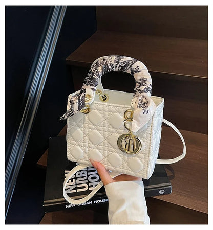 Gorgeous One Shoulder Handbag Luxurious Design Casual Travel Popular Underarm Adjustable Stylish Daily Use