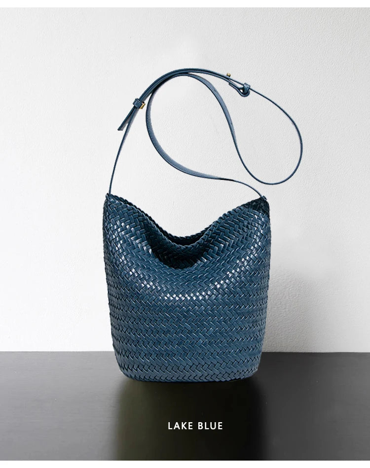 2025 new women's handbag high-end hand-woven large-capacity shoulder tote bag underarm bag crossbody versatile bucket bag