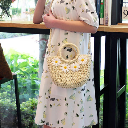 Fashion Hand-Woven Straw Beach Bags Women Handmade Moon Basket Shoulder Bag Bolsa Summer Bohemian Travel Crossbody Bags Handbags