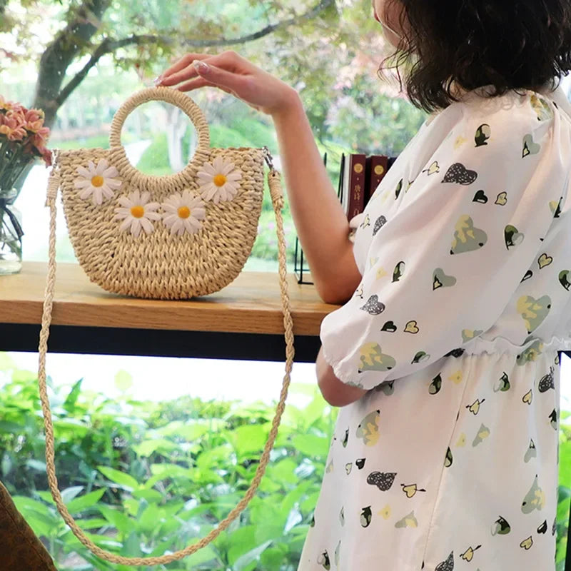 Fashion Hand-Woven Straw Beach Bags Women Handmade Moon Basket Shoulder Bag Bolsa Summer Bohemian Travel Crossbody Bags Handbags