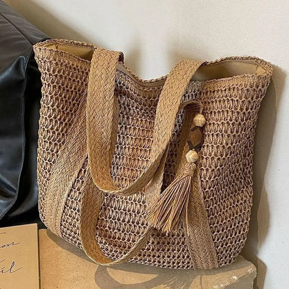 Straw Woven Shoulder Bags for Women Summer Beach Handbag with Tassel Female Fashion Handbag in Khaki Beige