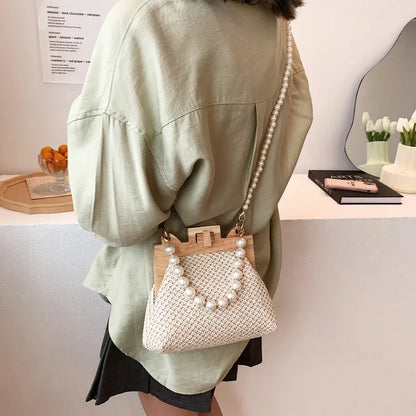 Fashion Weave Straw Shoulder Bag for Women New Summer Wooden Top Handle Clip Bag Luxury Designer Handbags Trend Female Handbag