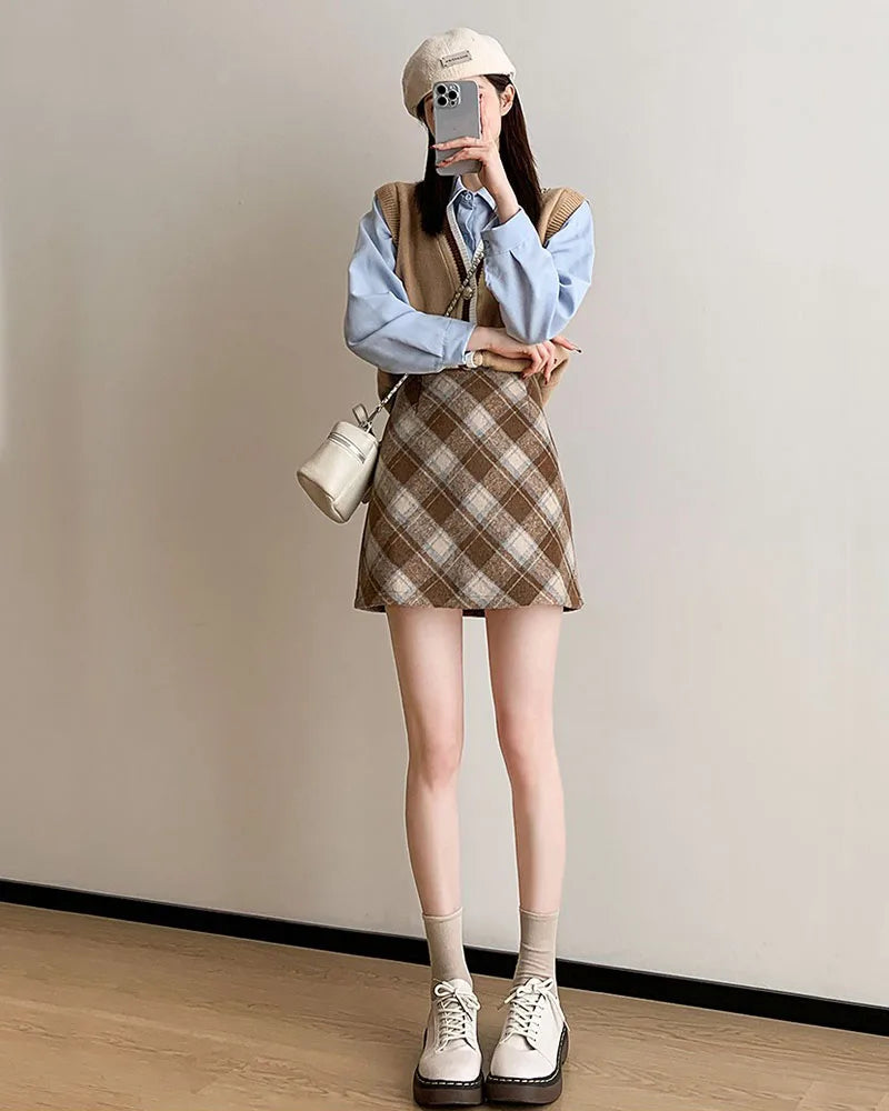 2025 Woman Skirts Woolen A-word Short Skirt Autumn And Winter Half Plaid Female Of The New High-waisted Slim-fit Wrap Hip Skirt