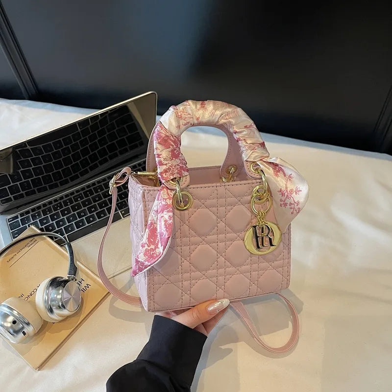 Gorgeous One Shoulder Handbag Luxurious Design Casual Travel Popular Underarm Adjustable Stylish Daily Use