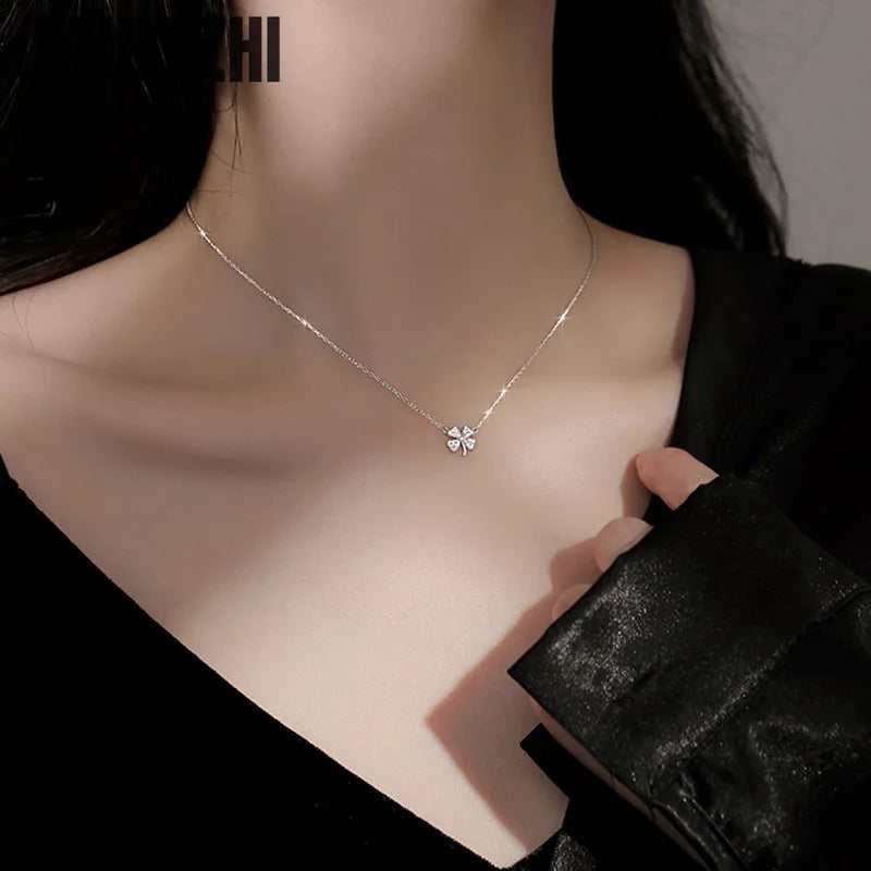 Women's Leaf Shaped Pendant