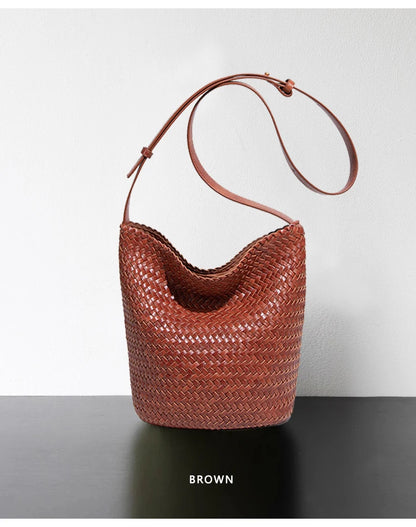 2025 new women's handbag high-end hand-woven large-capacity shoulder tote bag underarm bag crossbody versatile bucket bag