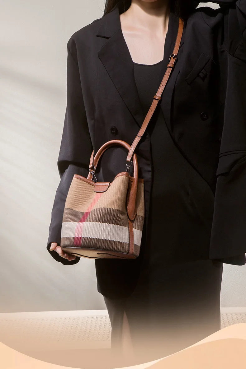 Plaid Pattern Handbag Bucket Tote for Women, Fashionable and Versatile for Commuting, Can Be Worn as a Shoulder or Crossbody Bag
