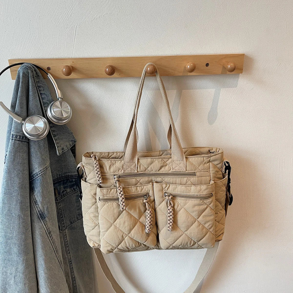 Women's Shoulder Bag, Large-Capacity Casual Multifunctional Commuter Handbag, Versatile Diamond Quilted Design Crossbody Bag