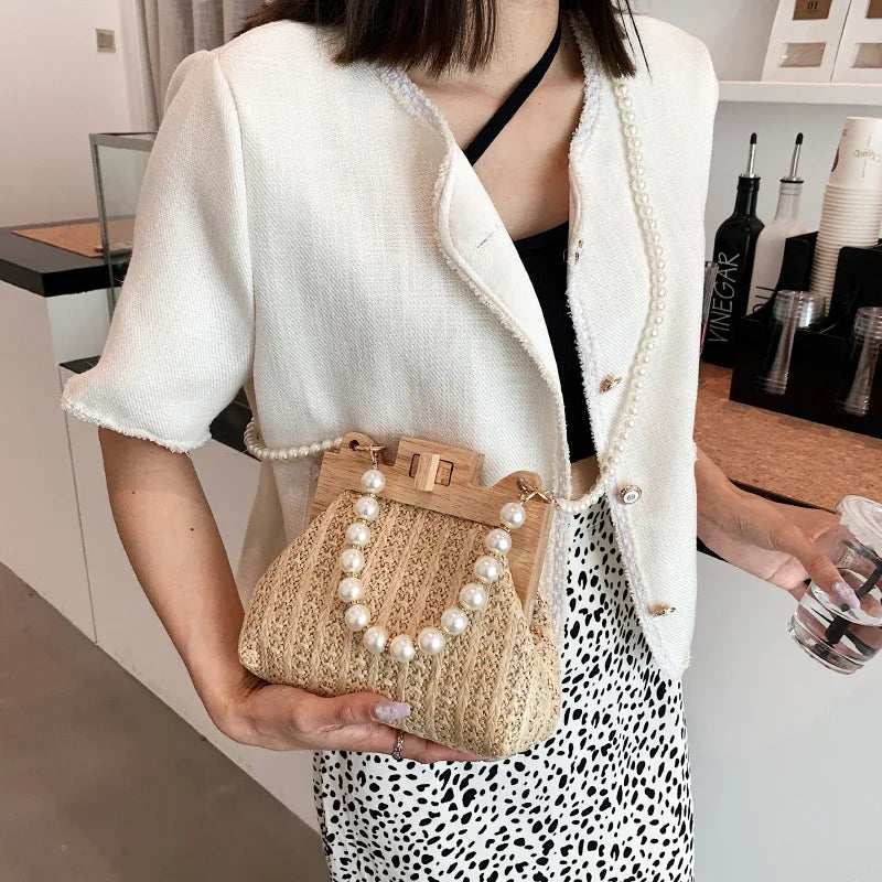 Fashion Weave Straw Shoulder Bag for Women New Summer Wooden Top Handle Clip Bag Luxury Designer Handbags Trend Female Handbag