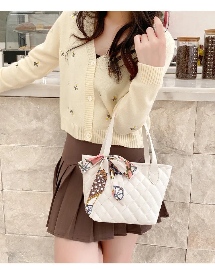 2022 New Fashion Women Handbags Embroidery Underarm Bag Casual Women Shoulder Bags Solid Color Zipper Female Handbag Clutch