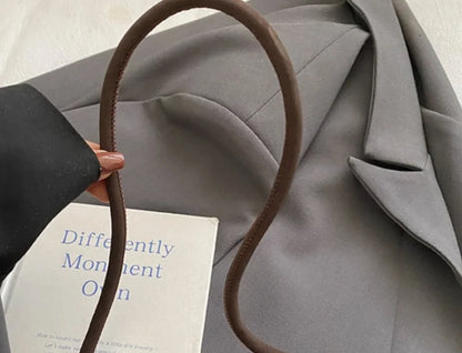 Elegant Crossbody Bag For Women Leather Handbag With Shoulder Strap Fashionable Leather Design and Large Capacity