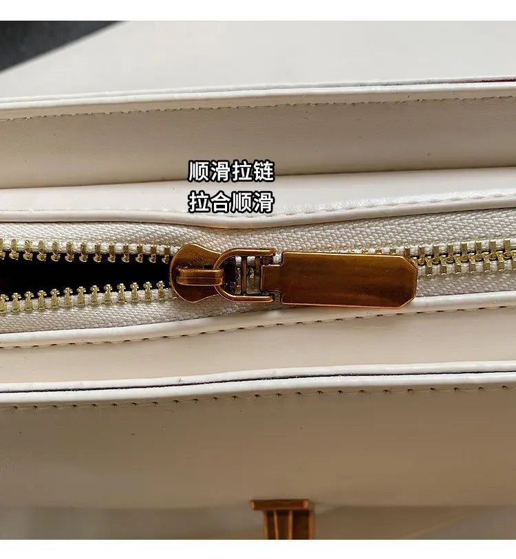 Stylish Tote Bags Handbag For Women Genuine Leather Spacious And Trendy For Daily Use With Zipper Top