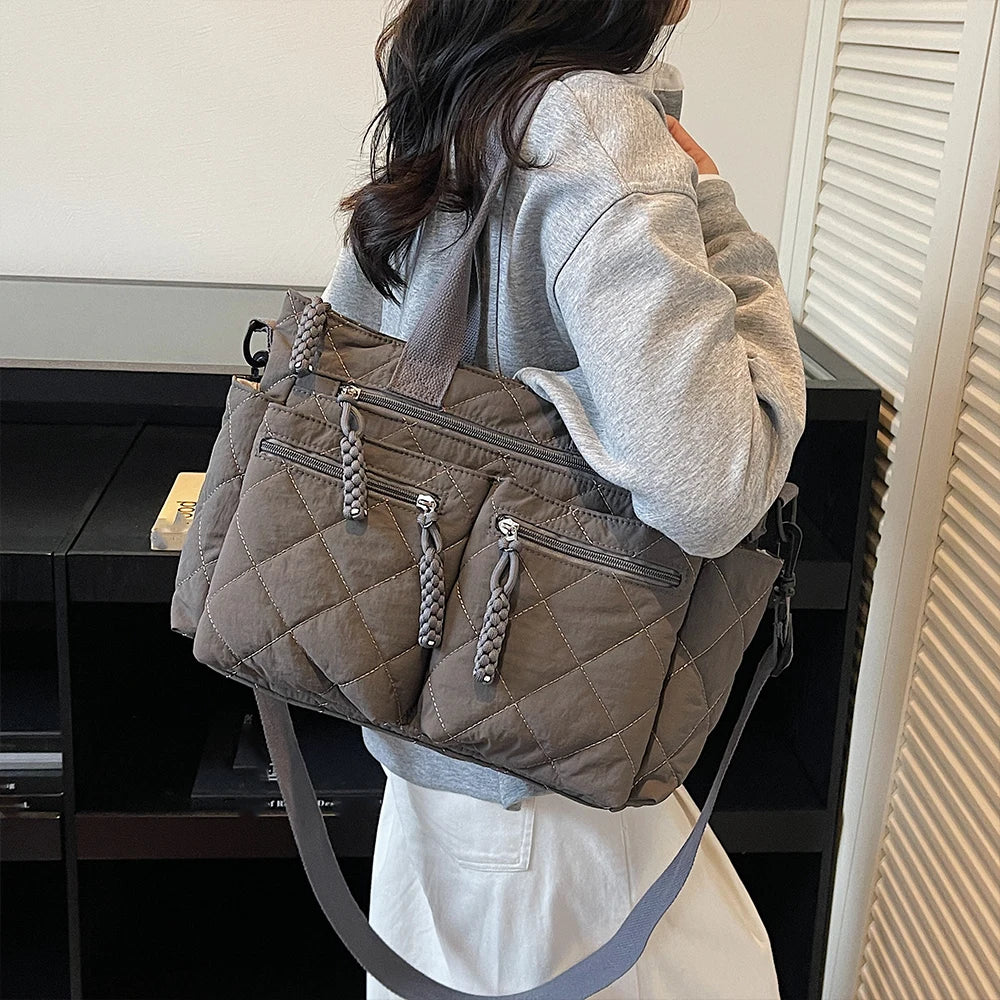 Women's Shoulder Bag, Large-Capacity Casual Multifunctional Commuter Handbag, Versatile Diamond Quilted Design Crossbody Bag