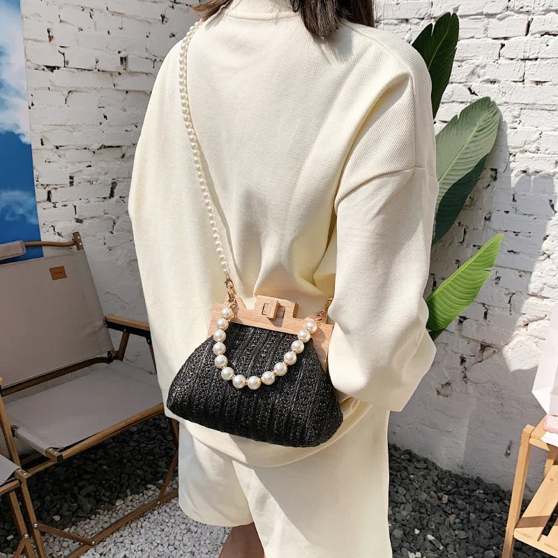 Fashion Weave Straw Shoulder Bag for Women New Summer Wooden Top Handle Clip Bag Luxury Designer Handbags Trend Female Handbag