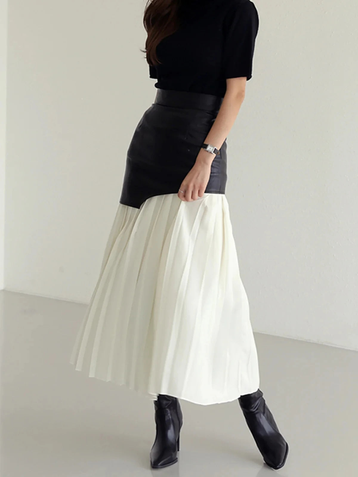 Women’s Contrast-Pleated Midi Skirt