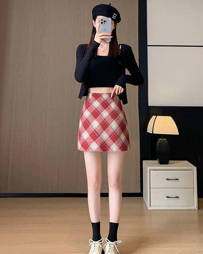 2025 Woman Skirts Woolen A-word Short Skirt Autumn And Winter Half Plaid Female Of The New High-waisted Slim-fit Wrap Hip Skirt