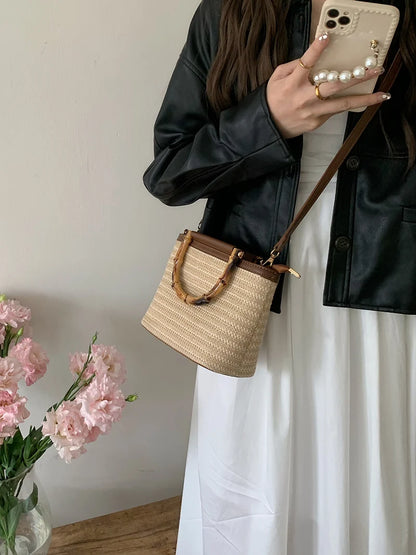 Simple Hand Knitted Women's Travel Handbags Fashion Wooden Handle Ladies Shoulder Bags Summer Straw Female Bucket Crossbody Bags