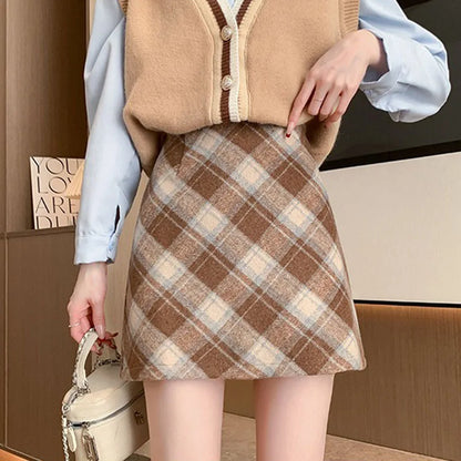 2025 Woman Skirts Woolen A-word Short Skirt Autumn And Winter Half Plaid Female Of The New High-waisted Slim-fit Wrap Hip Skirt