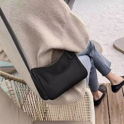 Small bag in hand Women's handbag 2023 trend women bag Cross-body bags fashionable winter leather shoulder for women new luxury