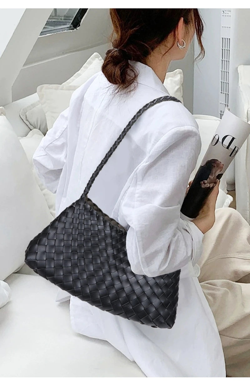 Women Handwoven Shoulder Bag Korean Casual Trendy Large Capacity Handbag Soft PU Leather Ladies Tote Bag Summer Underarm Bags