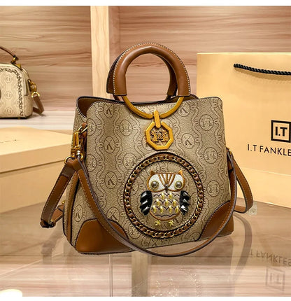 Women's handbag, genuine leather carrying bucket bag, new 2025 high-end design, fashionable single shoulder crossbody bag