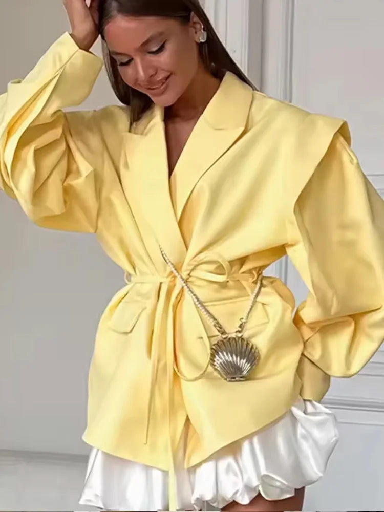 HH Woman's 2025 Autumn Fashion Long Sleeve Lapel Wide Shoulder Blazer Jacket Female Lace-up Single Buckle Exaggerated Coat