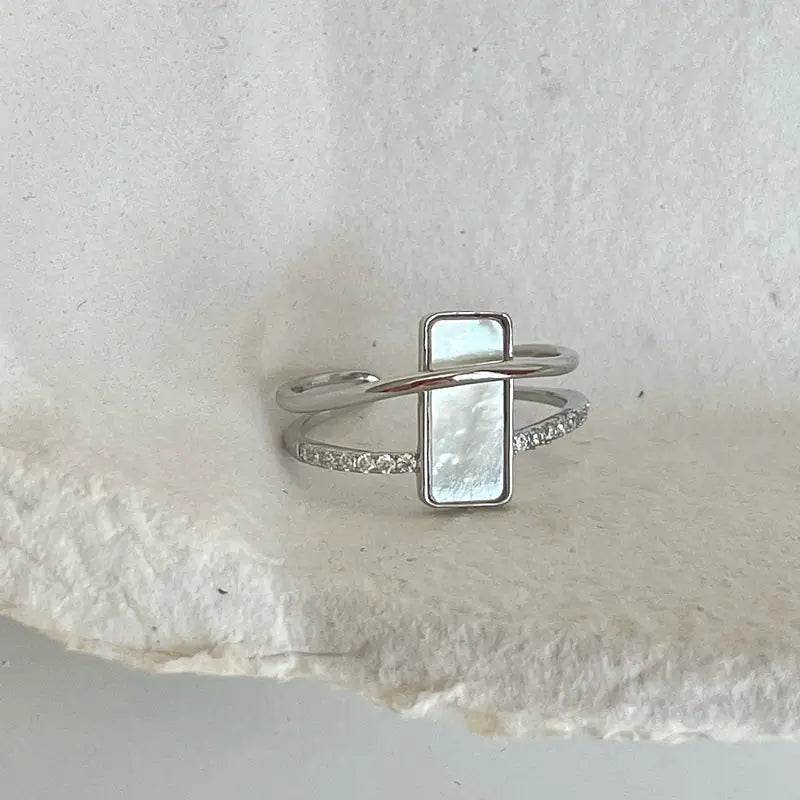 Light Luxury Zircon Retro Intersection Jewelry
