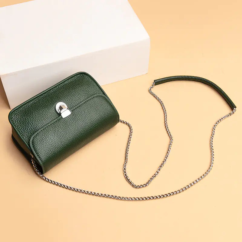 Fashionable Small Square Bag in Genuine Leather