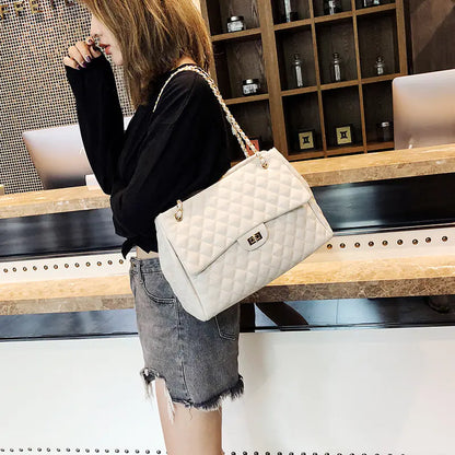 2020 New Women's Fashion Quilted Chain Bag