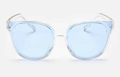 Fashionable Oversized Sunglasses