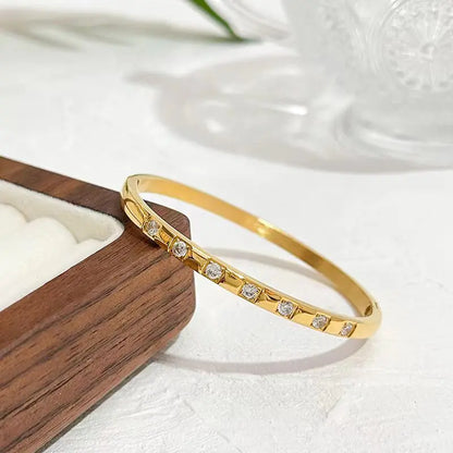 Geometric Fashion Jewelry for Women